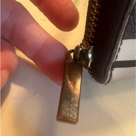 Tory Burch large zip around wallet. - Picture 3 of 12